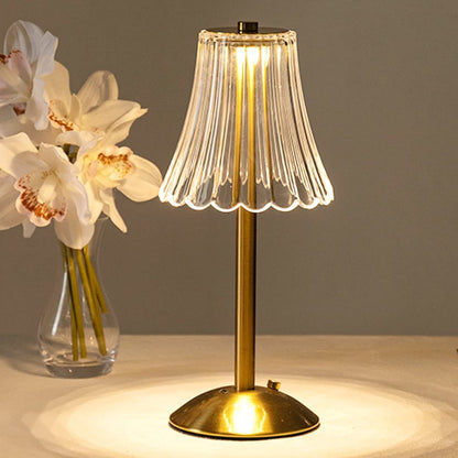 Opus Appliances | Vintage-Style Gold Crystal Table Lamp | Orntli