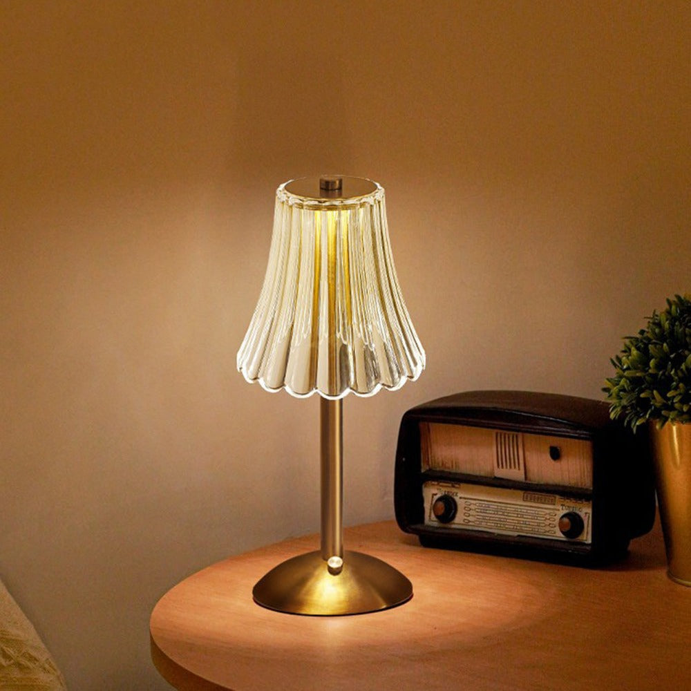Opus Appliances | Vintage-Style Gold Crystal Table Lamp | Orntli