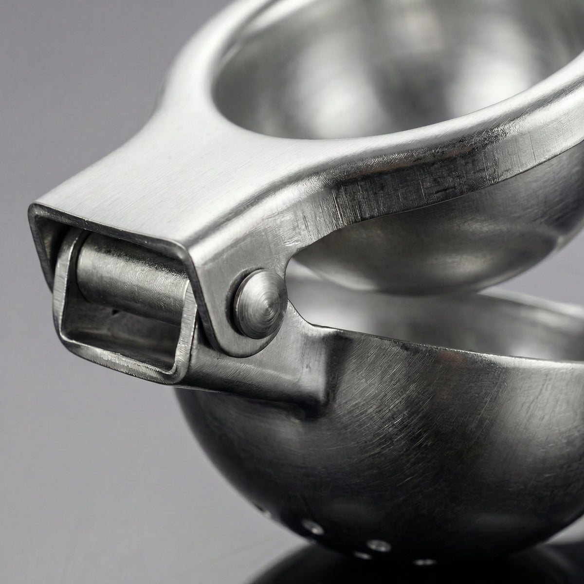 Opus Appliances Manual Lemon Squeezer